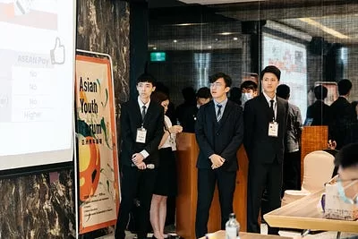 1 cOnvnrKnHgj7vV15Ma LaQ 1 jpg